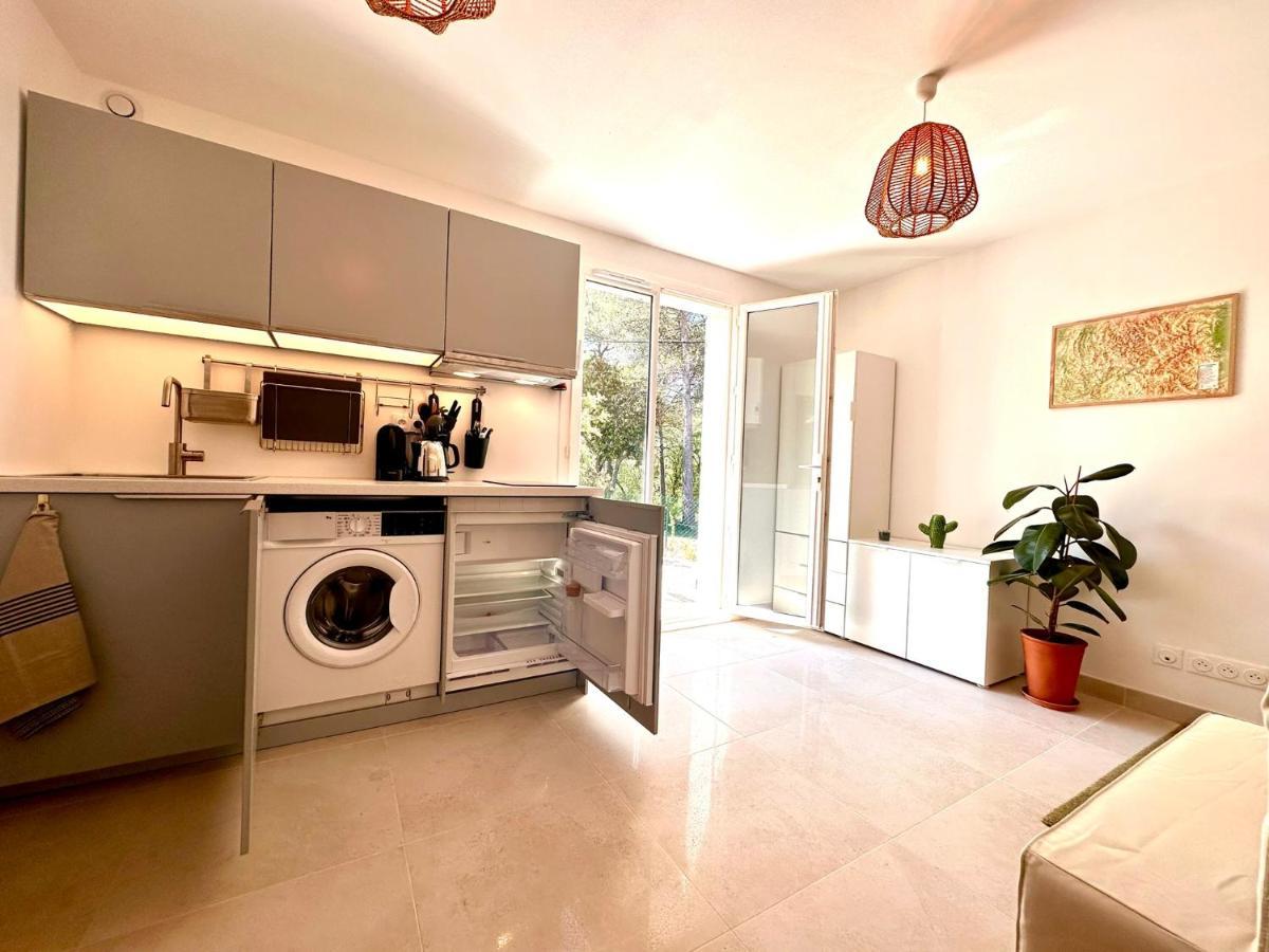 Paisible Studio Tout Neuf En Lisiere De Foret Peyrolles-en-Provence Екстериор снимка