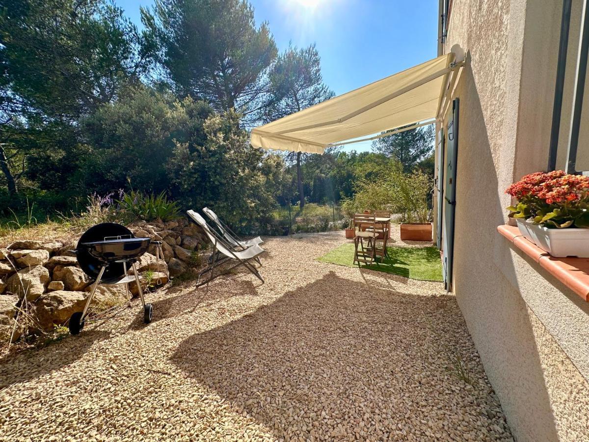 Paisible Studio Tout Neuf En Lisiere De Foret Peyrolles-en-Provence Екстериор снимка